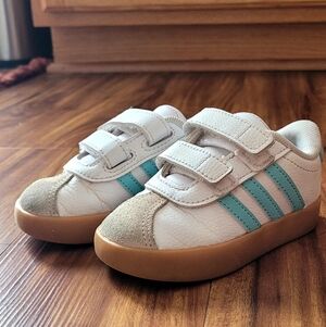 Adidas Toddler White and Teal Sneakers Size 6C